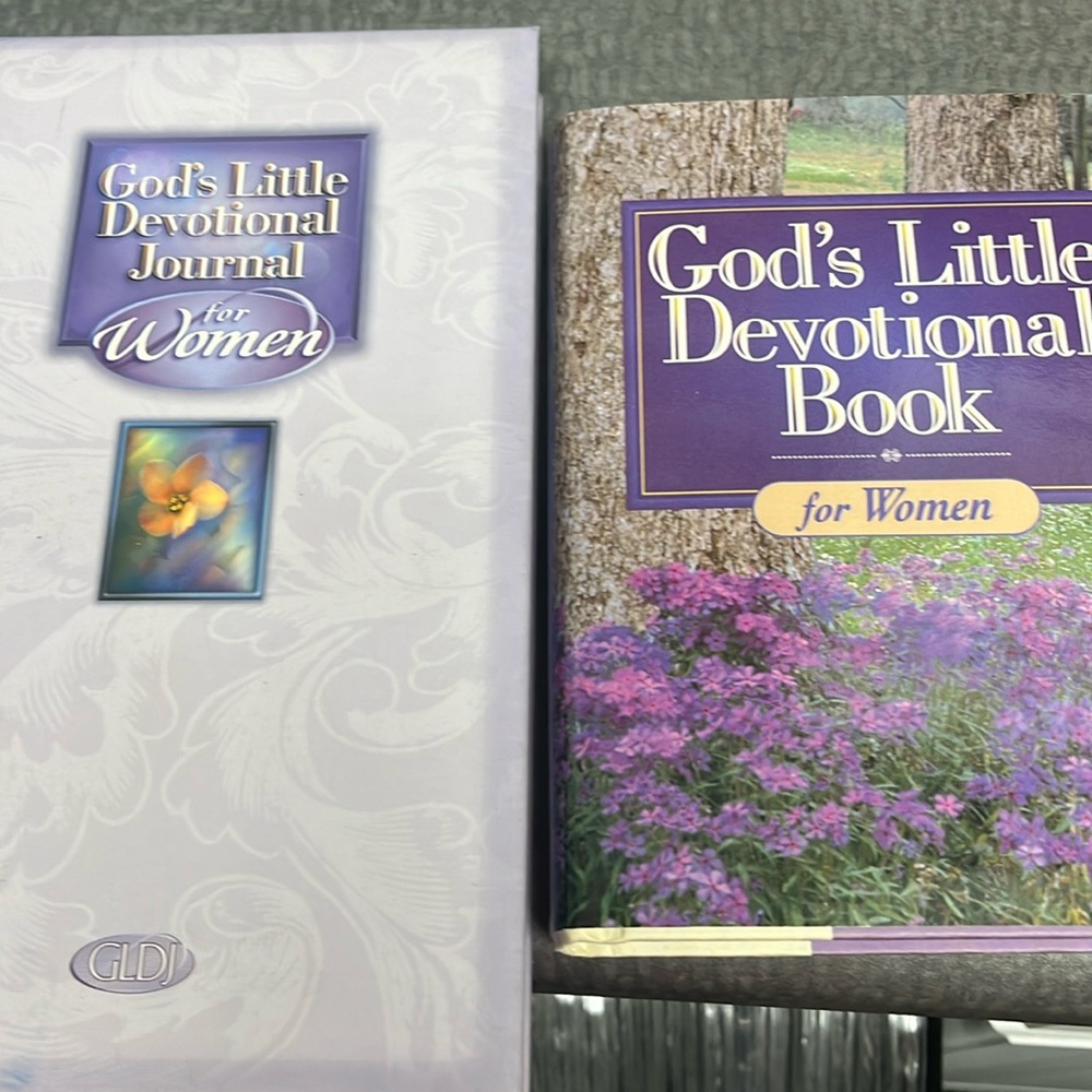 God’s Little Devotional Book for Women - Picture 1 of 6